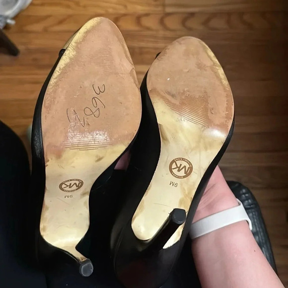 Michael Kors Paxton Cap Toe Heels - Picture 7 of 7